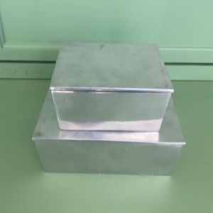 Metal trinket boxes